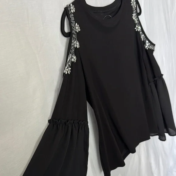 INC International Concepts Black Sleeveless Blouse with Floral Embellishments - Picture 3 of 5